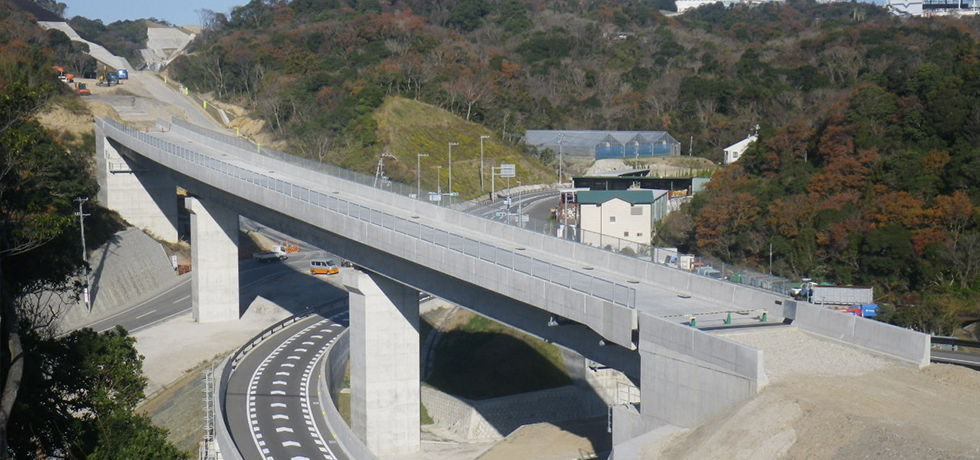 白浜温泉線（仮称才野高架橋上部）道路改良工事